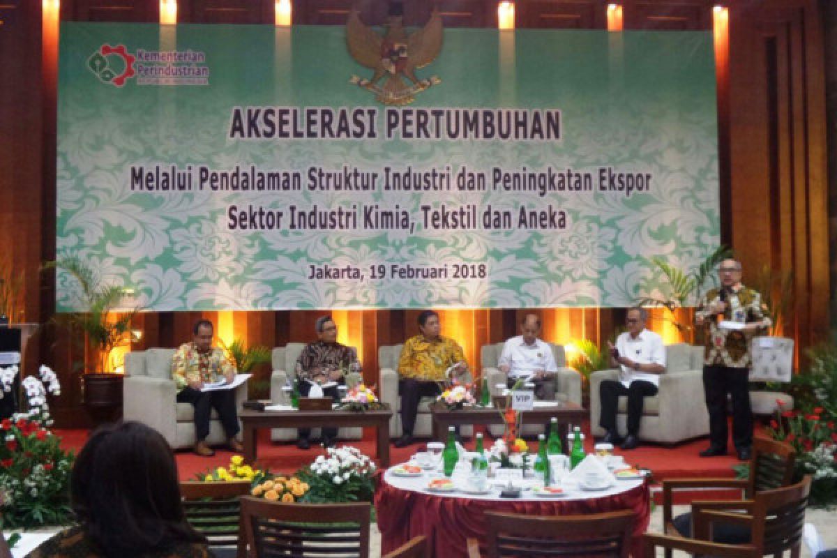 Tiga perusahaan minat investasi sektor industri petrokimia