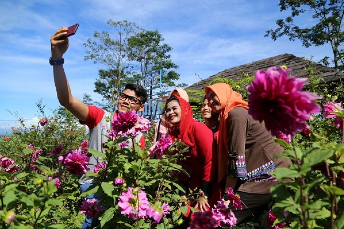 Puti Guntur Komitmen Kembangkan Wisata Jatim