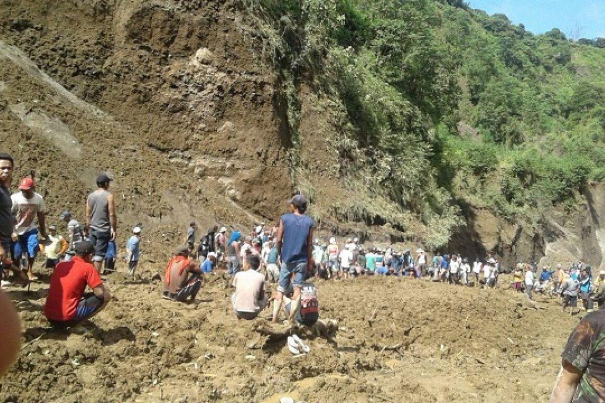 Tiga Meninggal Terkena Longsor di Kabupaten Kediri