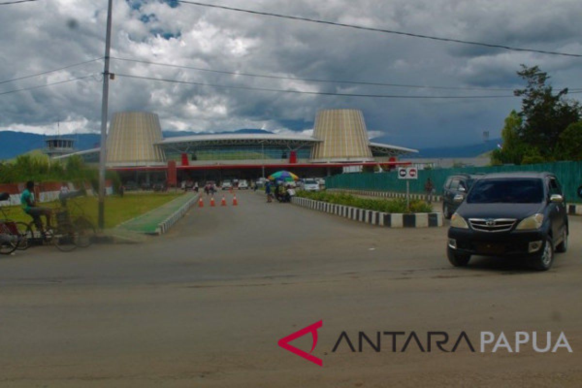 Bandara Wamena kembali normal pascaevakuasi "exhaust" pesawat Jayawijaya Dirgantara