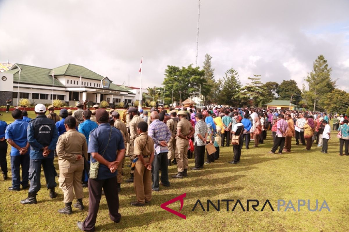 Penjabat Sementara Bupati Jayawijaya tingkatkan disiplin ASN