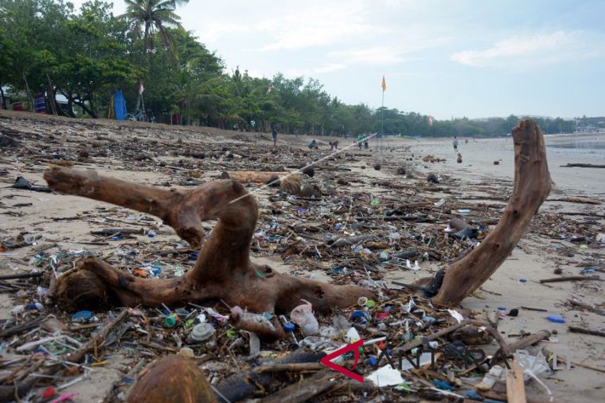 Indonesia miliki 10.000 komunitas peduli kebersihan pantai