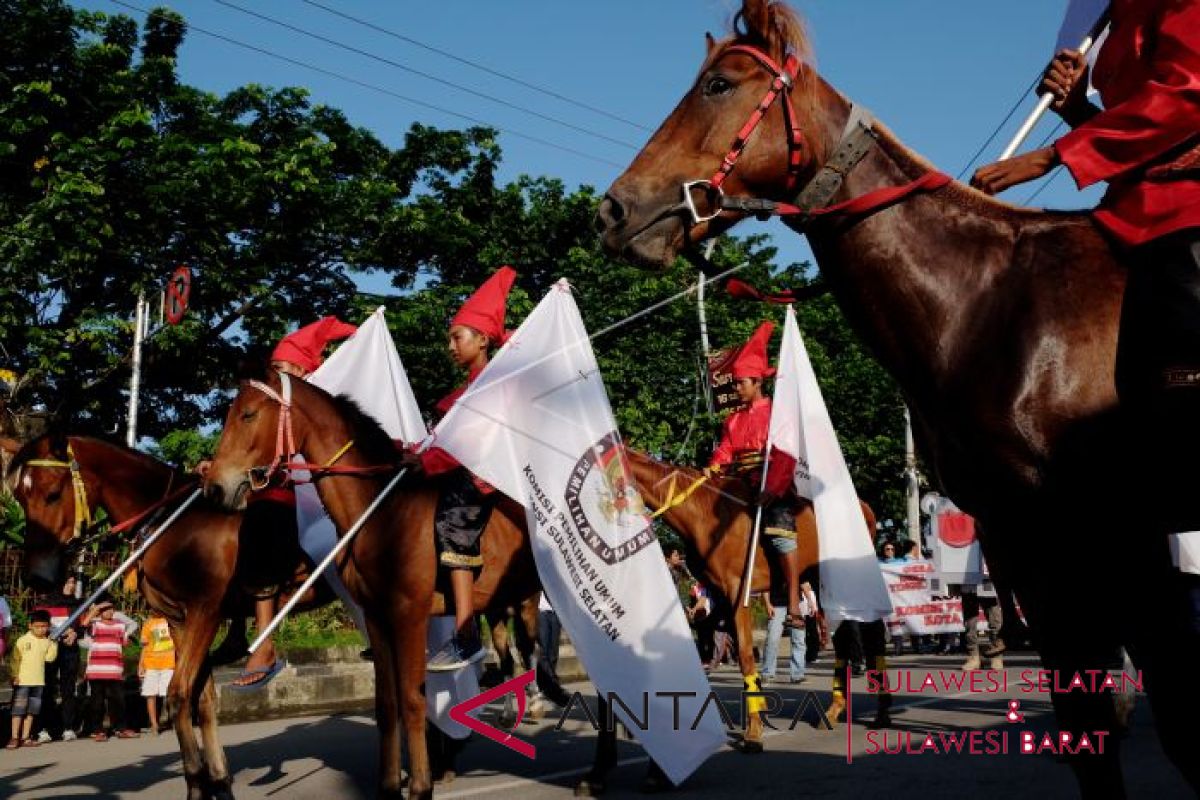 Jalan sehat warnai kampanye damai Sulsel