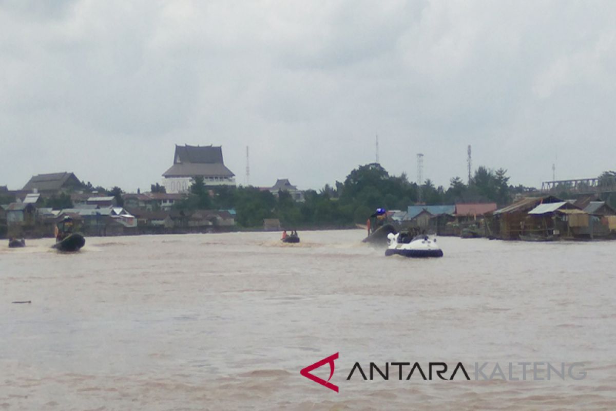 Ini upaya Ditpolair kawal kotak suara diangkut melalui sungai