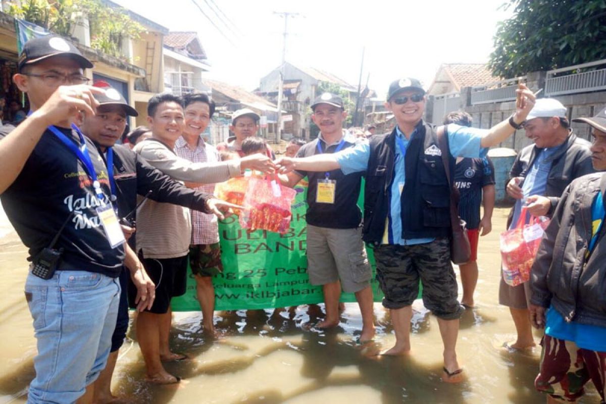 IKLB Jawa Barat Menggelar Bakti Sosial Peduli Banjir