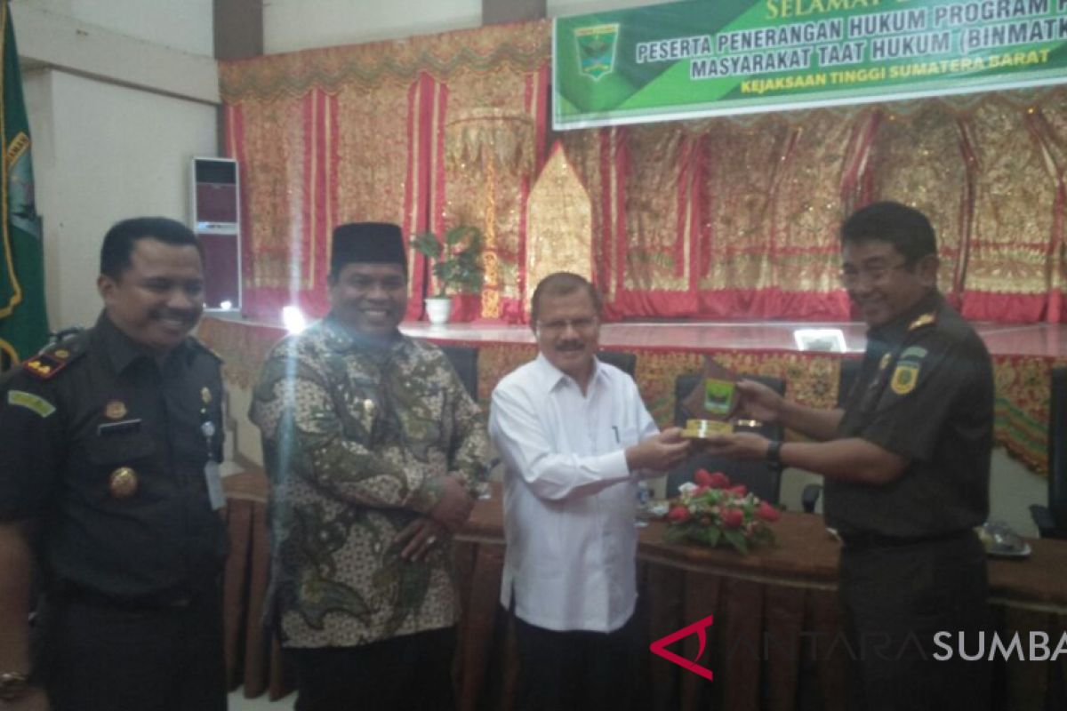 Kejati Sumbar sosialisasikan aturan hukum penggunaan dana desa di Padang Pariaman