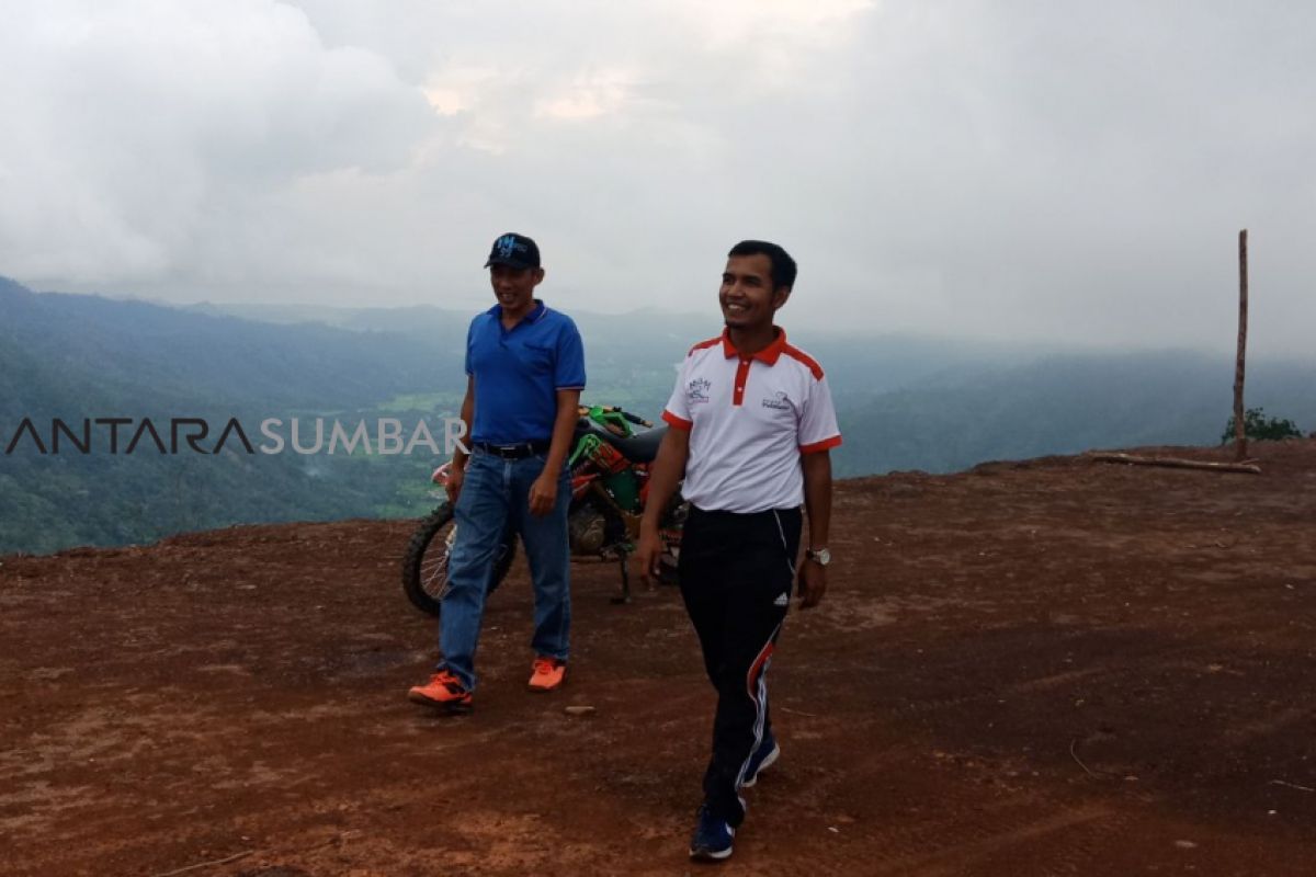 Pesisir Selatan miliki spot wisata khusus puncak 'Gunjantino'