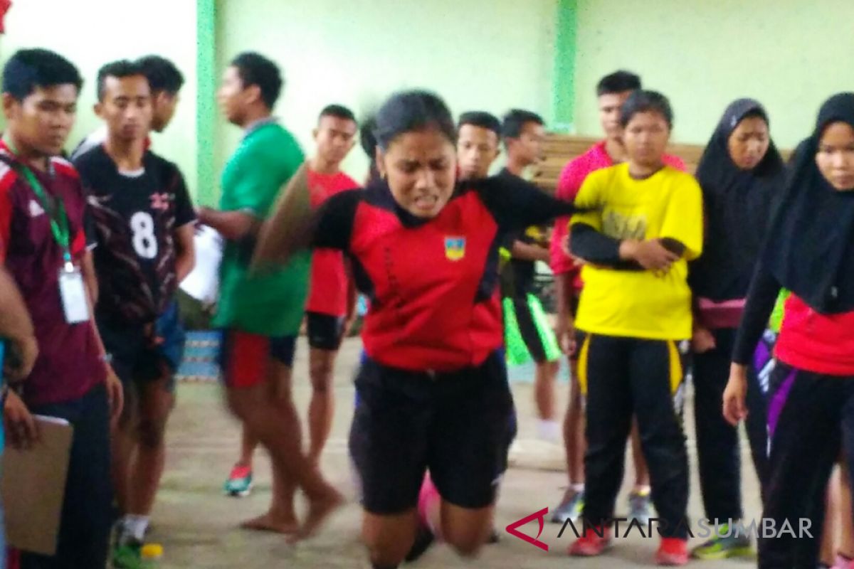 Atlet Solok Selatan lakukan tes fisik