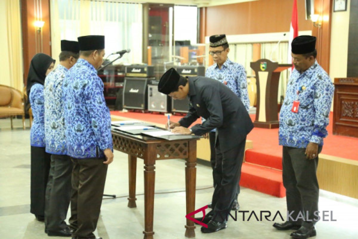 Bupati Lantik Enam Pejabat Tinggi Pratama