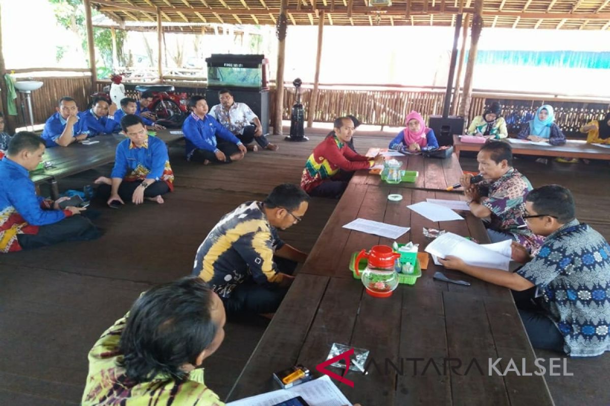 Diskominfo Gelar Rapat Bersama Tim Website Batola