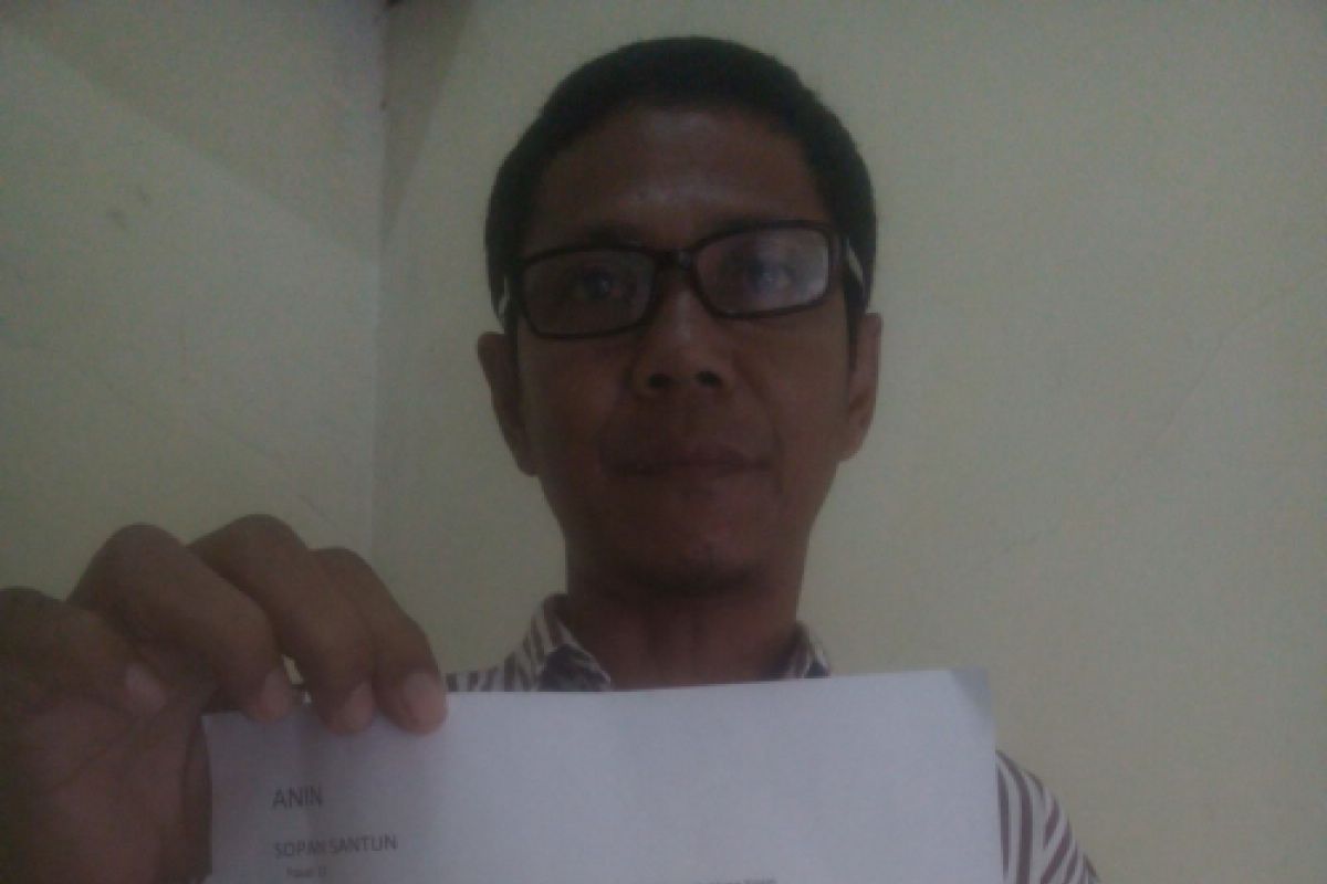 Dikeluarkan dari SMAN 1, orang tua siswa mengadu ke DPD