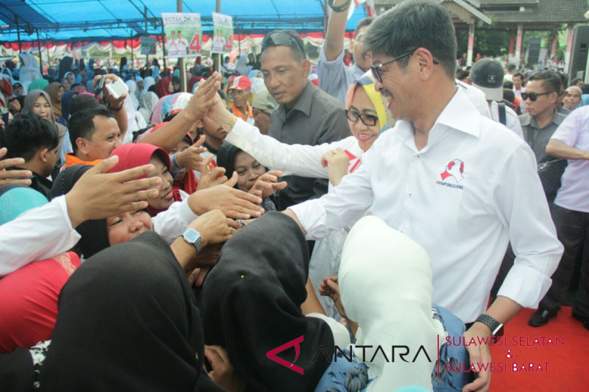 sejumlah mantan pejabat ikuti kampanye perdana IYL