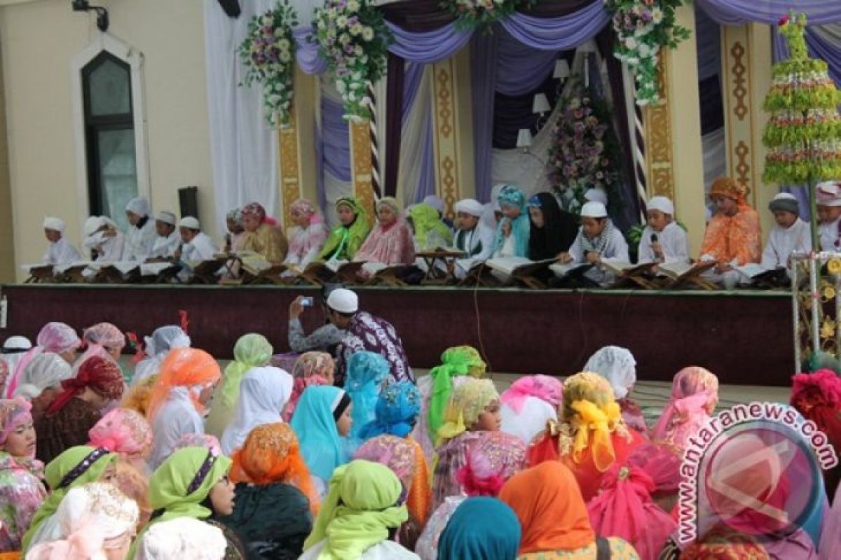 Bupati Banjar Pertahankan Perda Khatam Quran