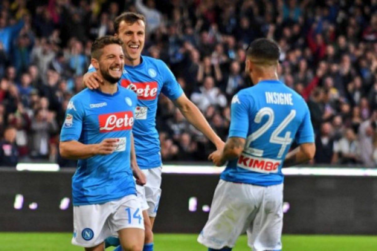 Napoli kembali menempati puncak klasemen Liga Italia (Serie A)