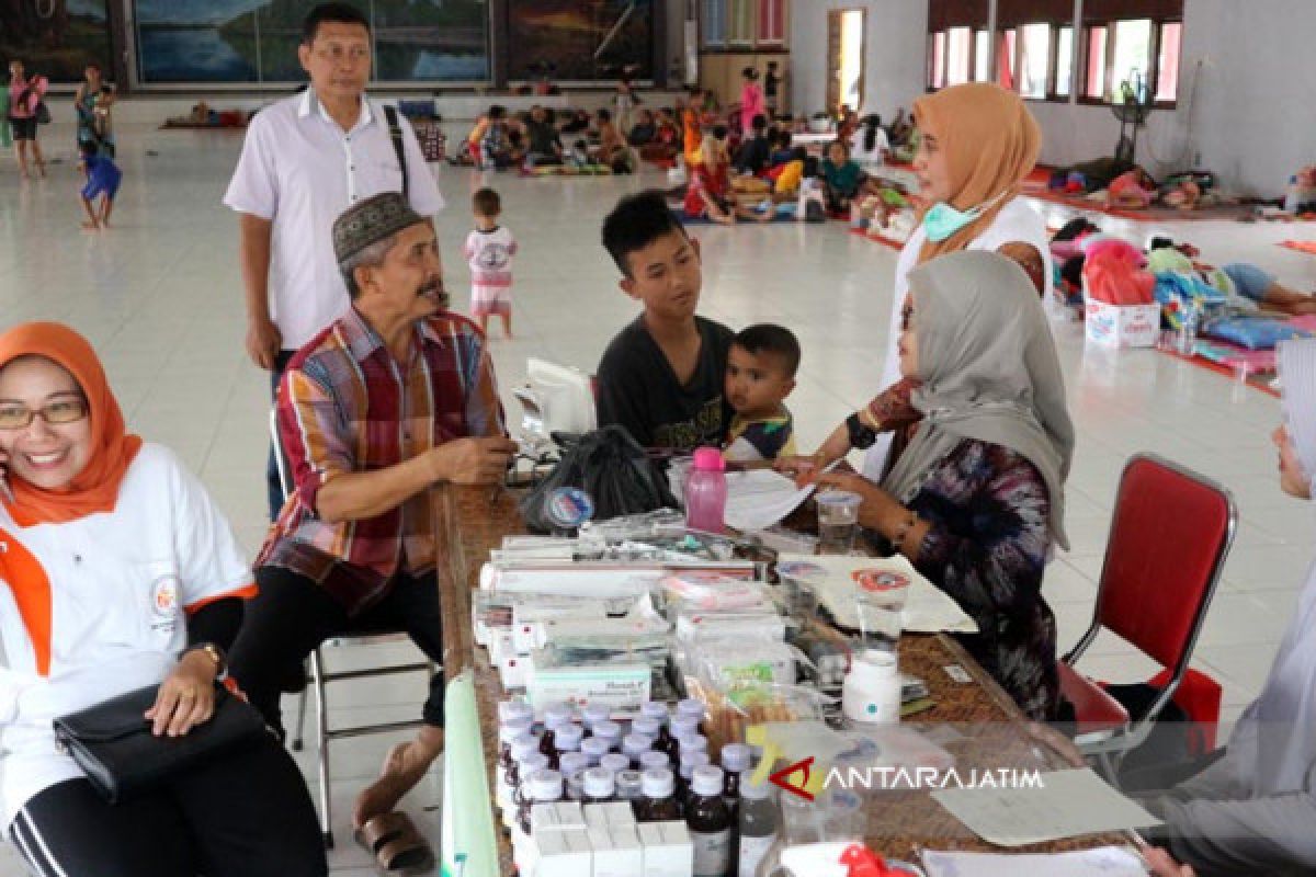 Korban Banjir di Bojonegoro Terserang Gatal-Gatal (Video)