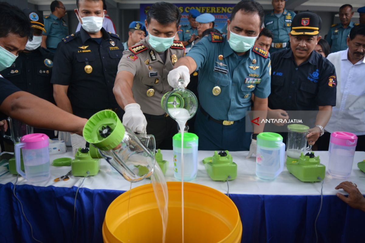 Petugas Lanudal Juanda Musnahkan Narkoba Sabu-Sabu (Video)