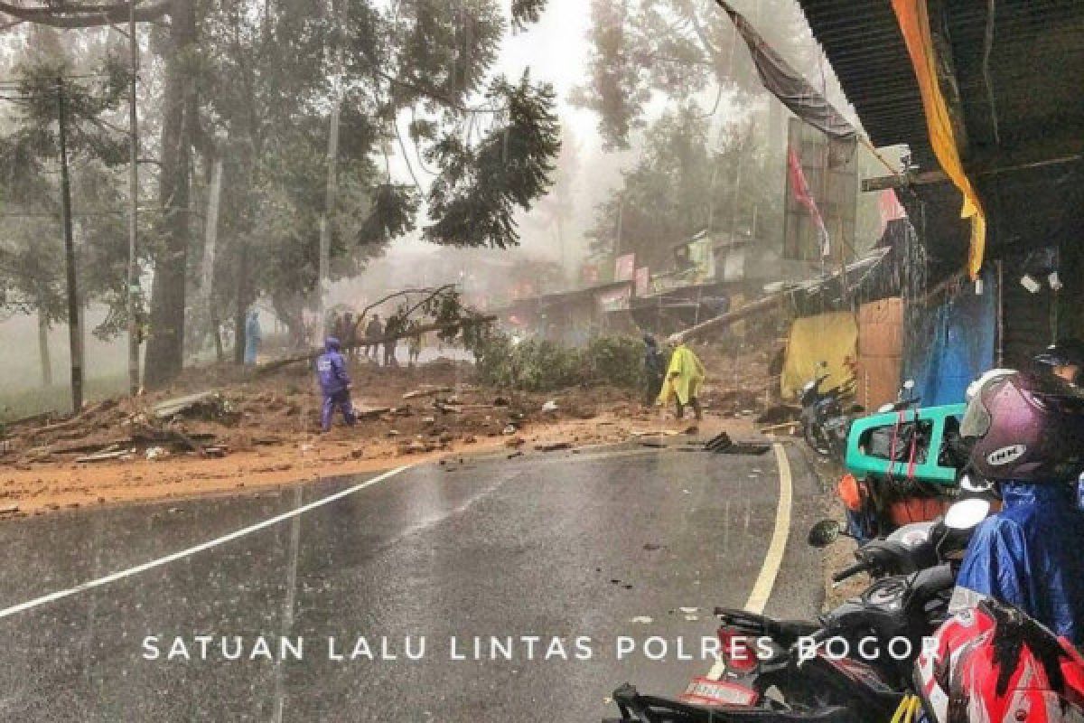 BNPB: ada empat titik longsor di Puncak, Bogor