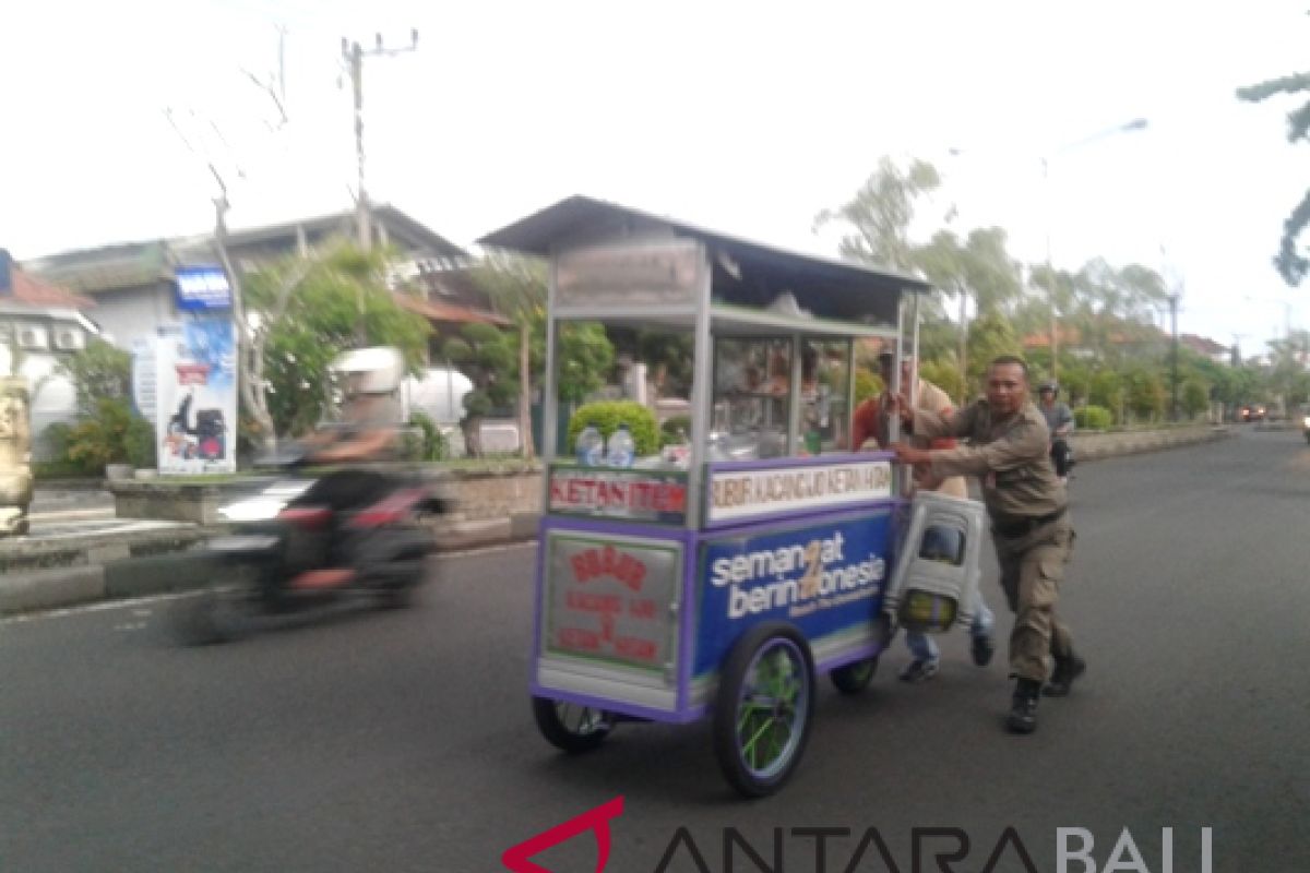 Pedagang kaki lima Jembrana terancam pidana