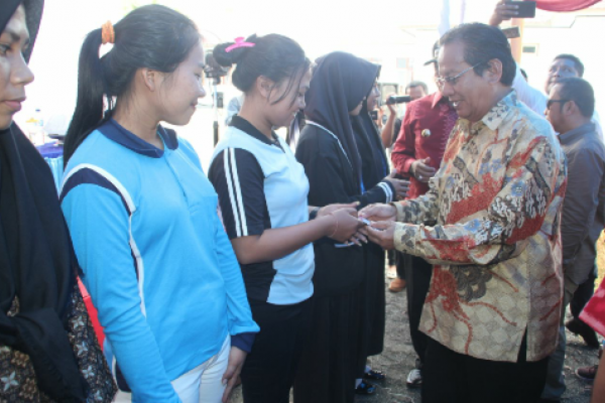 Gubernur: beasiswa PIP bukan program parpol