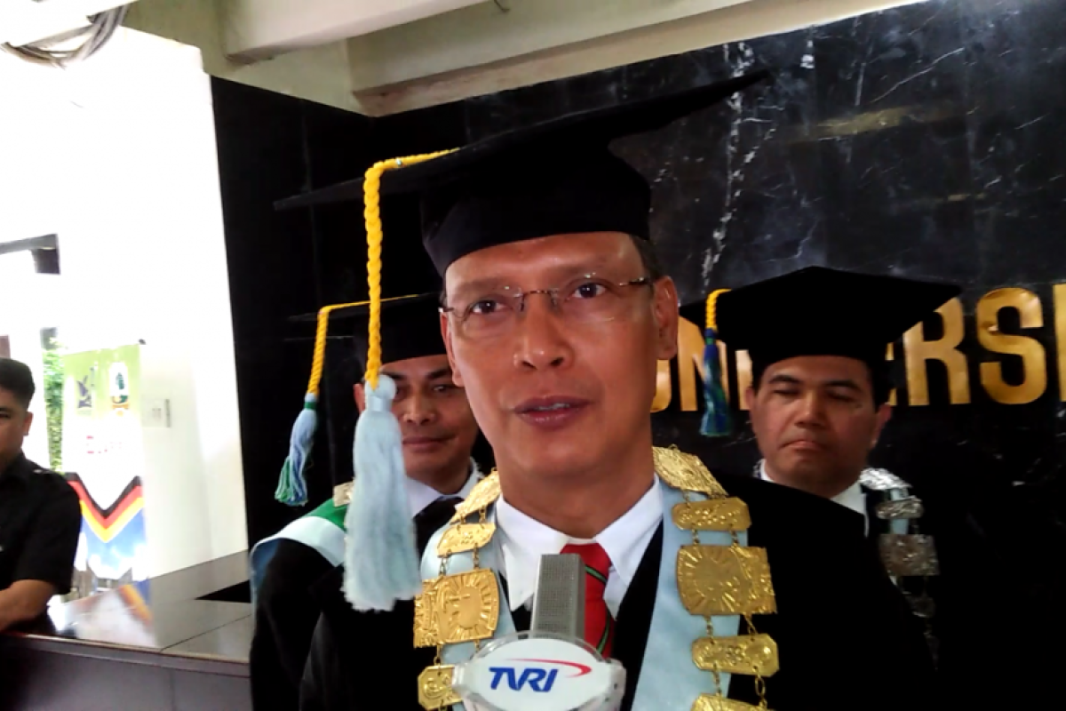 Begini kata rektor Unand peranan mahasiswa di pendidikan tinggi