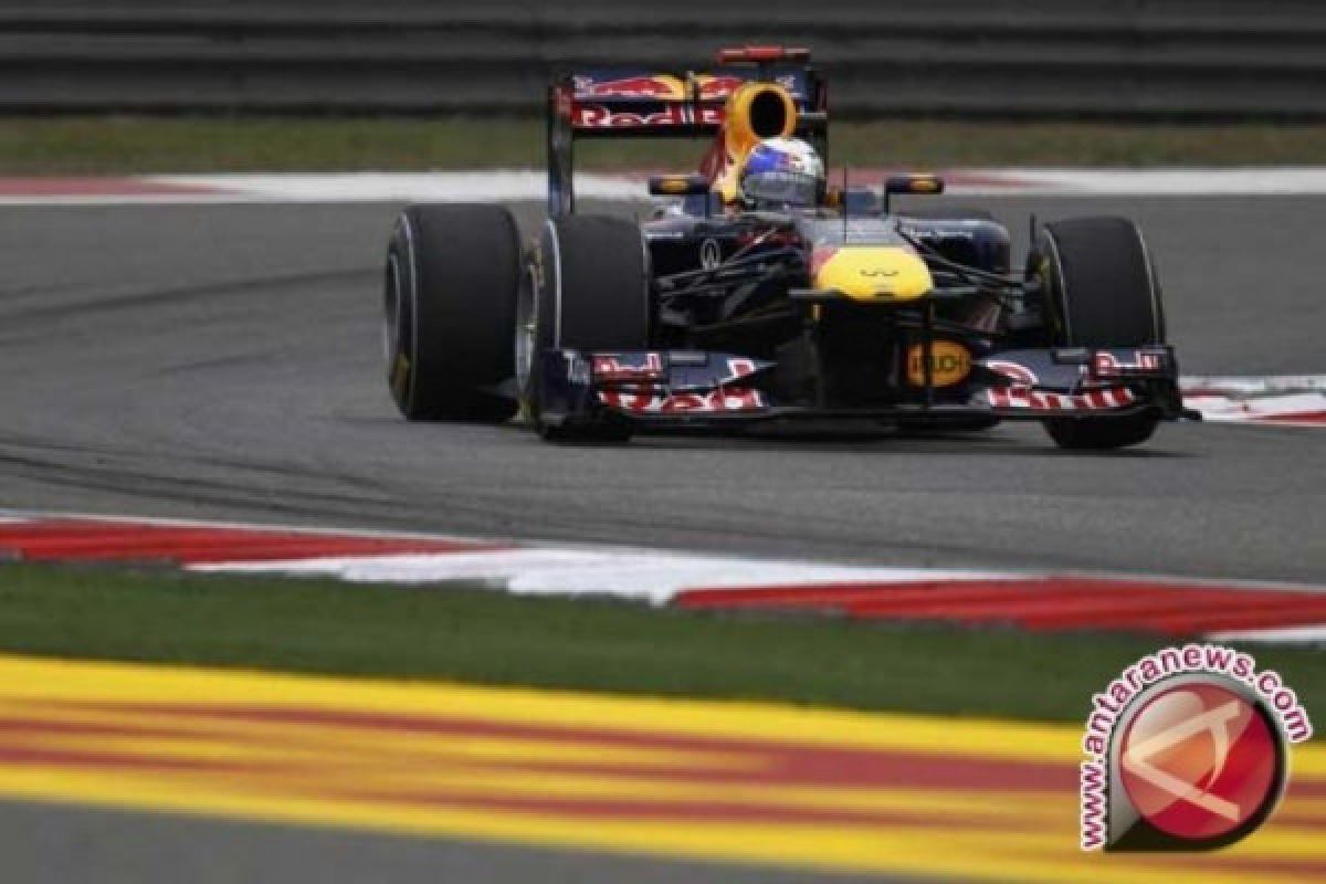 Sebastian Vettel tercepat hari pertama tes pramusim di Catalunya, Sainz kedua