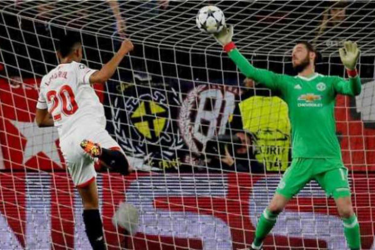 Sevilla dan MU bermain imbang 0-0 di Liga Champions