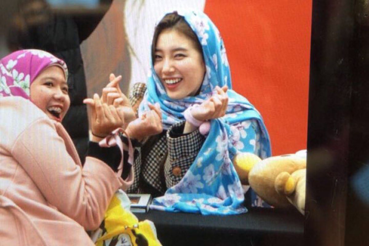 Cerita fans Indonesia berikan kerudung ke aktris Korea, Suzy