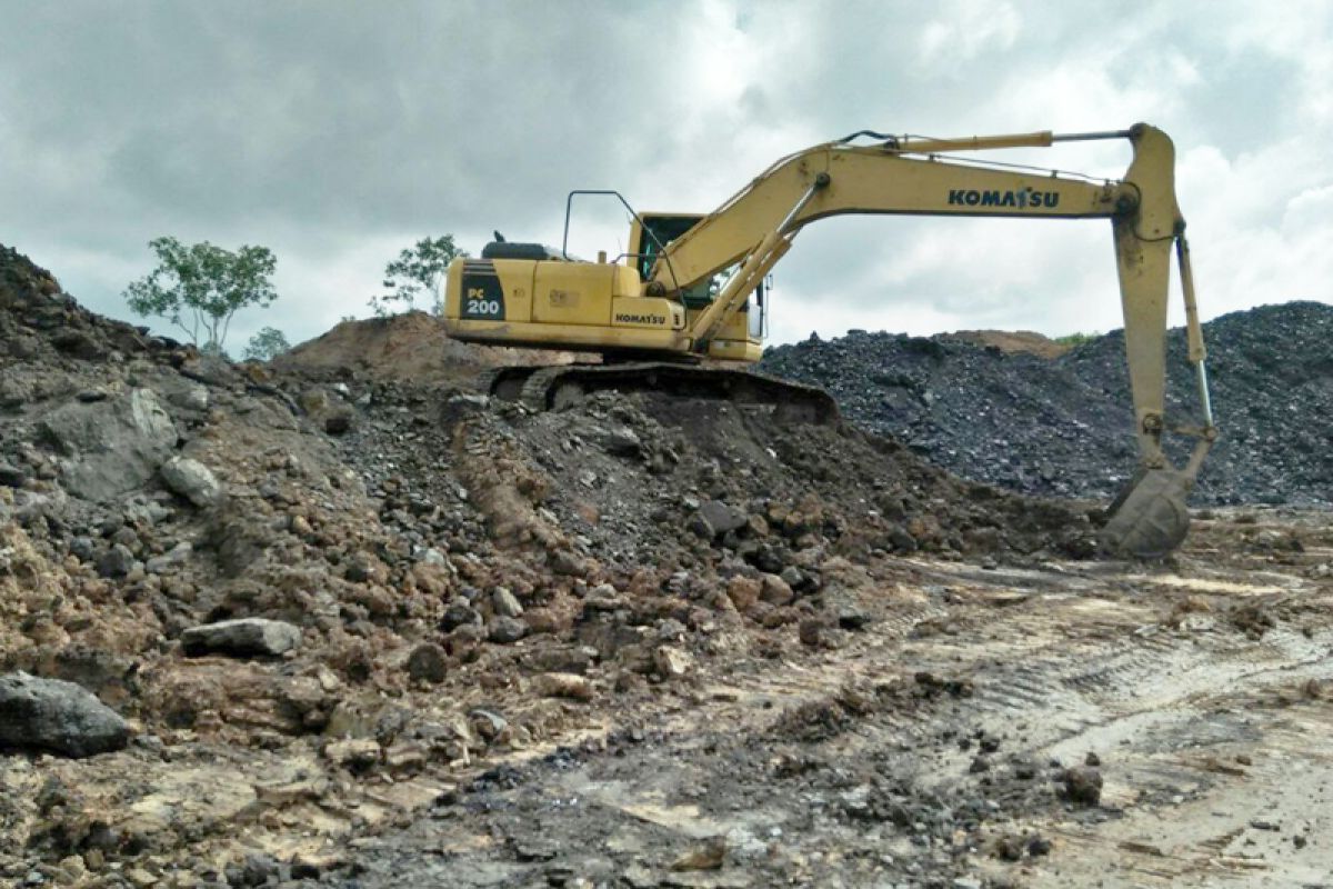 DLH Gumas susun dokumen amdal perusahaan tambang