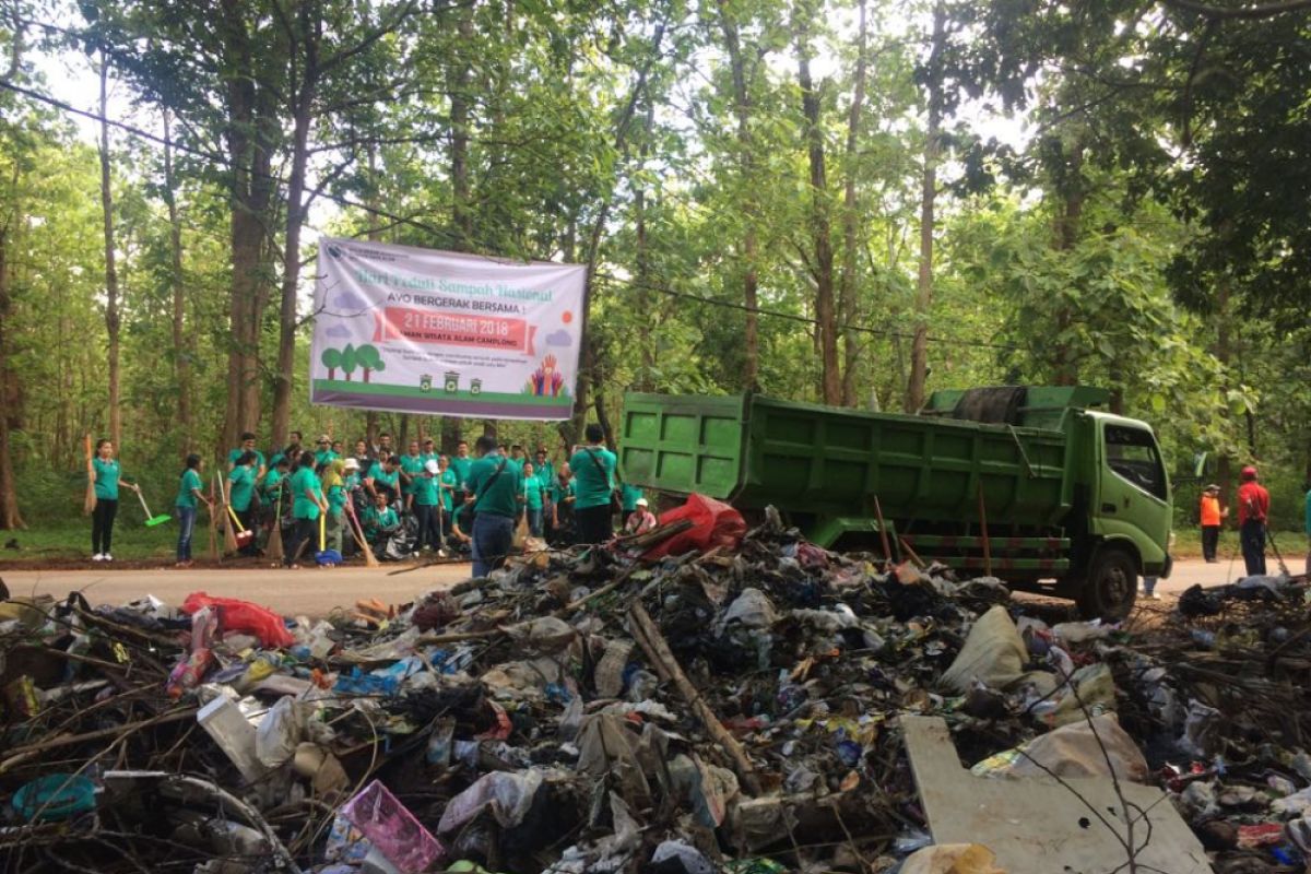 BBKSDA larang aktivitas pembuangan sampah di Camplong