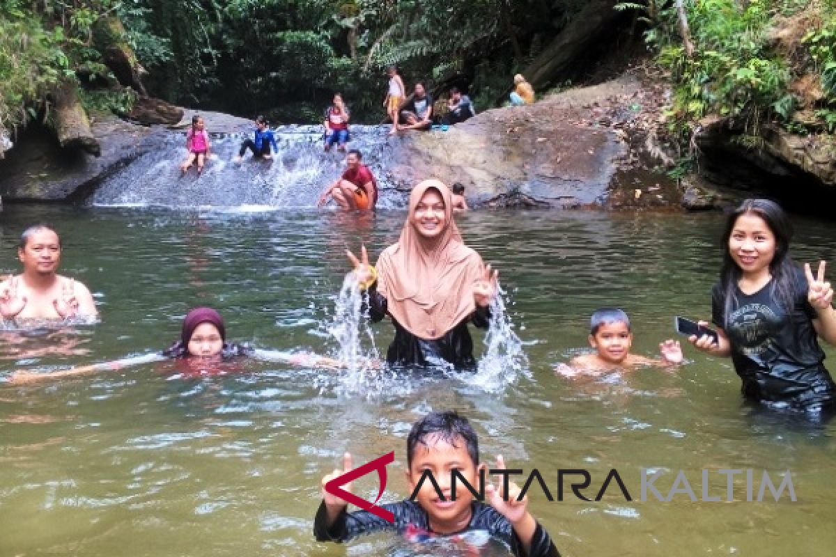 Air terjun Kohong jadi lokasi favorit berwisata di Mahulu