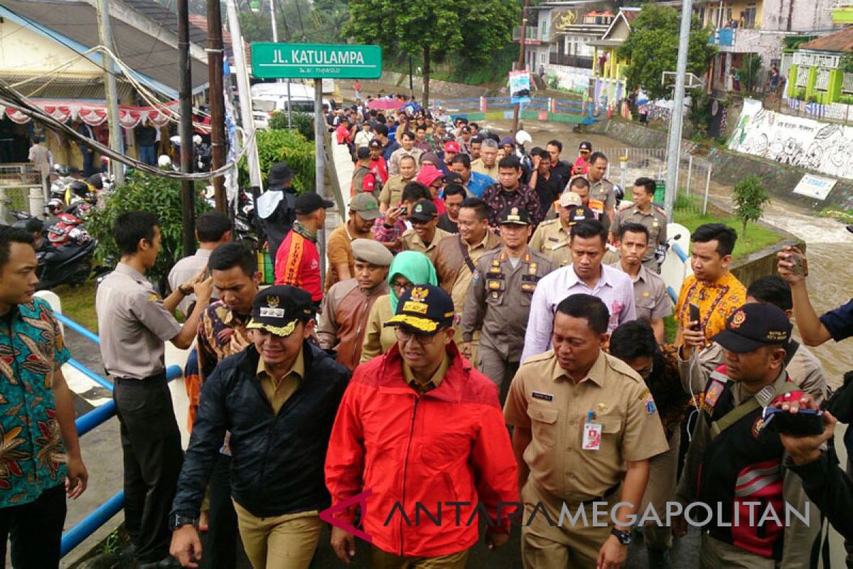 Gubernur DKI Jakarta kunjungi Bendung Katulampa (Video)