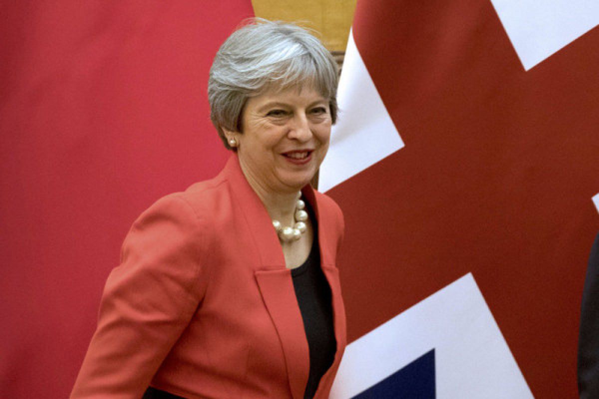 PM Inggris Theresa May perintahkan tembakkan rudal ke Suriah