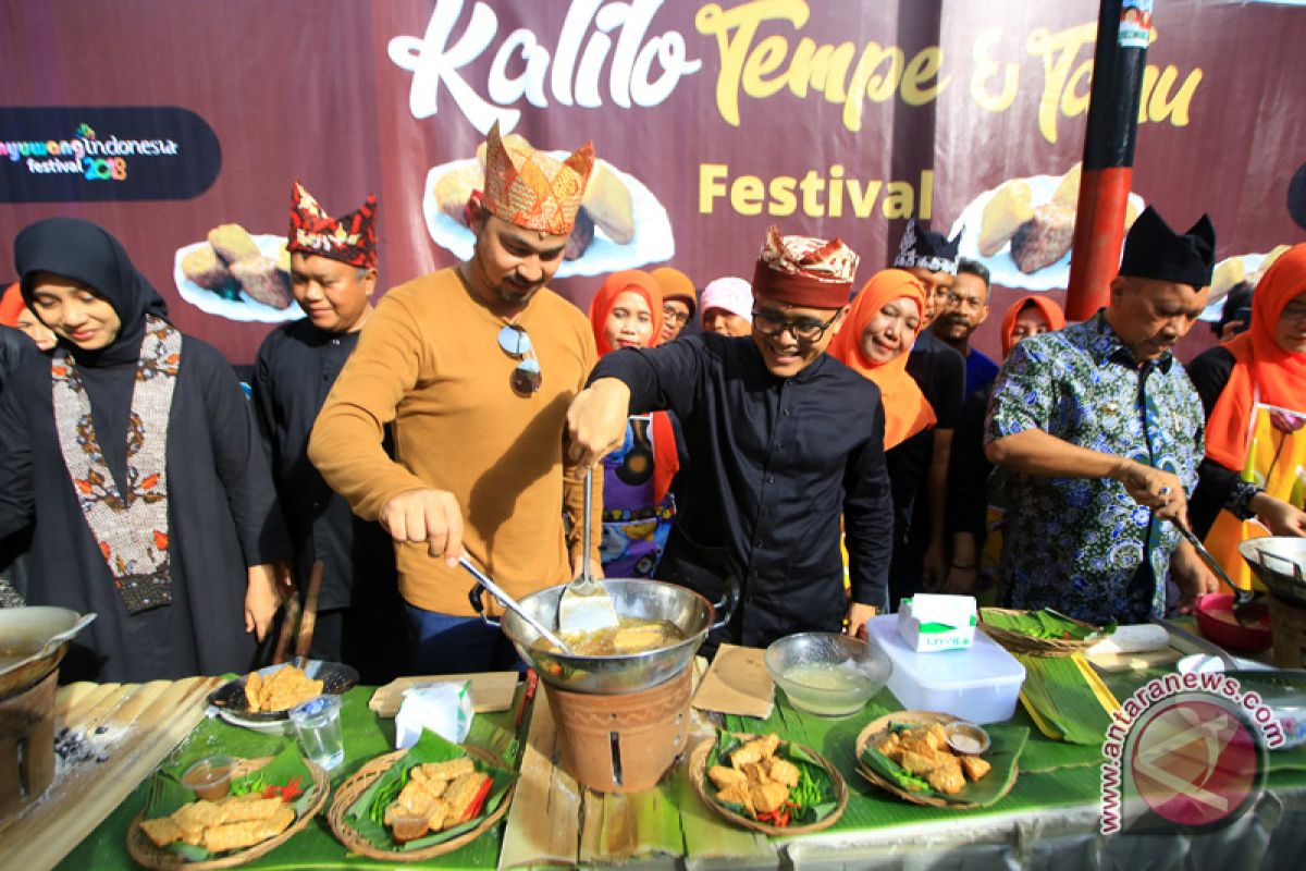 Ribuan warga Banyuwangi padati Festival Tahu Tempe