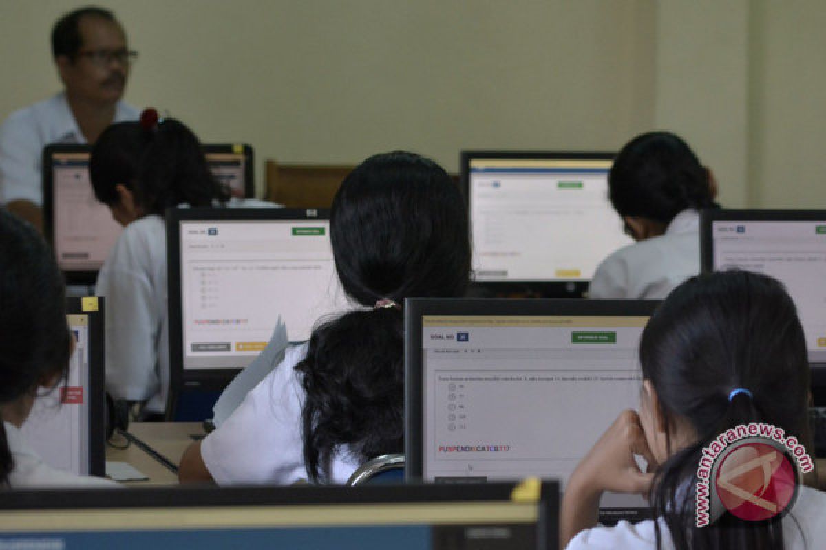 Ratusan pelajar SMA/SMK di Gorontalo ikuti simulasi Ujian Nasional