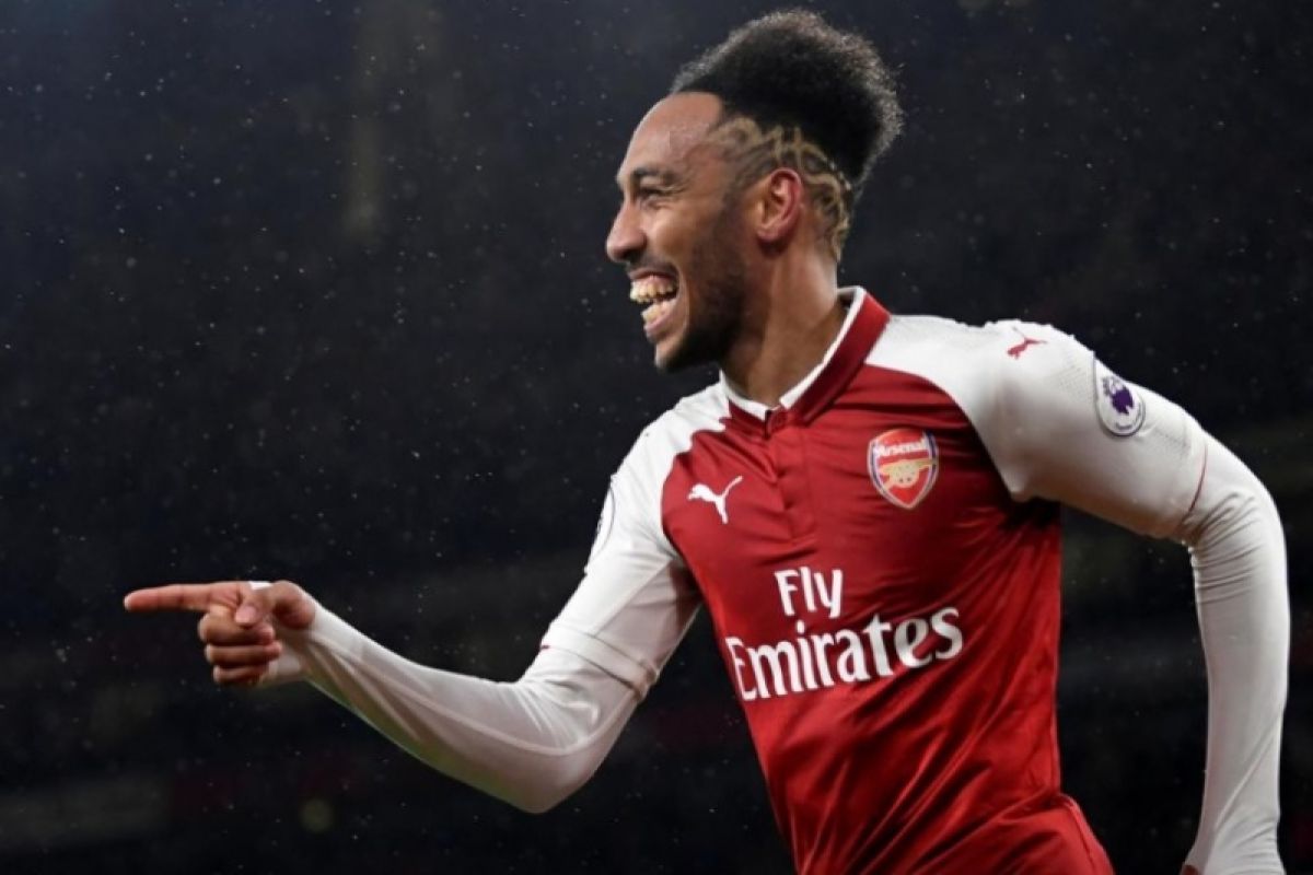 Arsenal gilas Stoke 3-0, Aubameyang sumbang dua gol