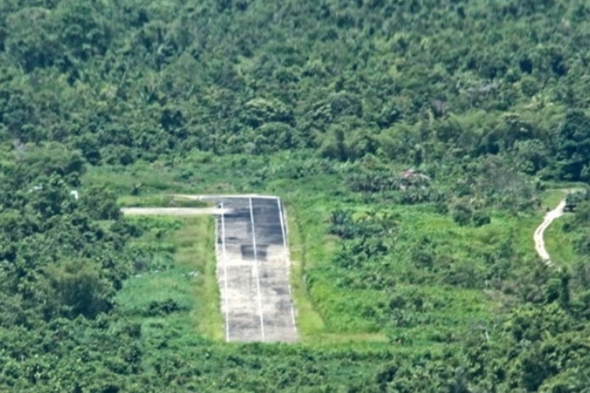 Tokoh menilai pekerjaan pagar Bandara Agimuga bermasalah