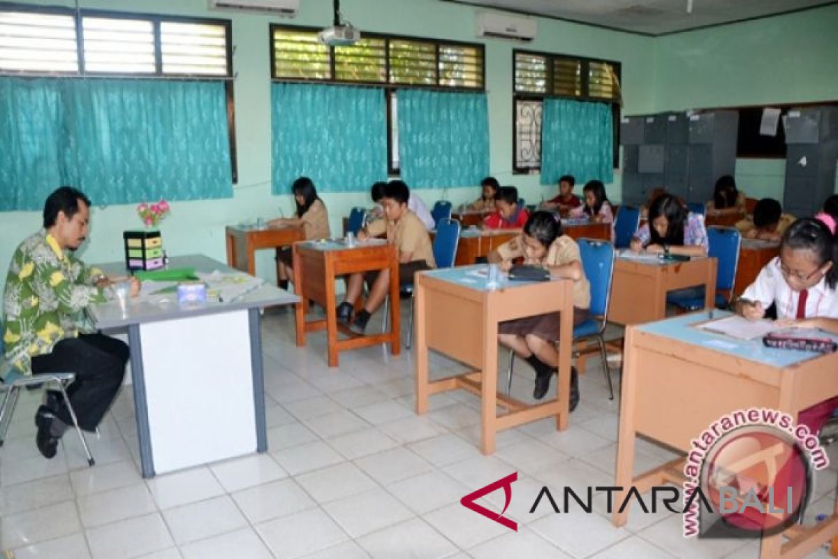 Psikolog : guru dan murid tertekan di ruang kelas