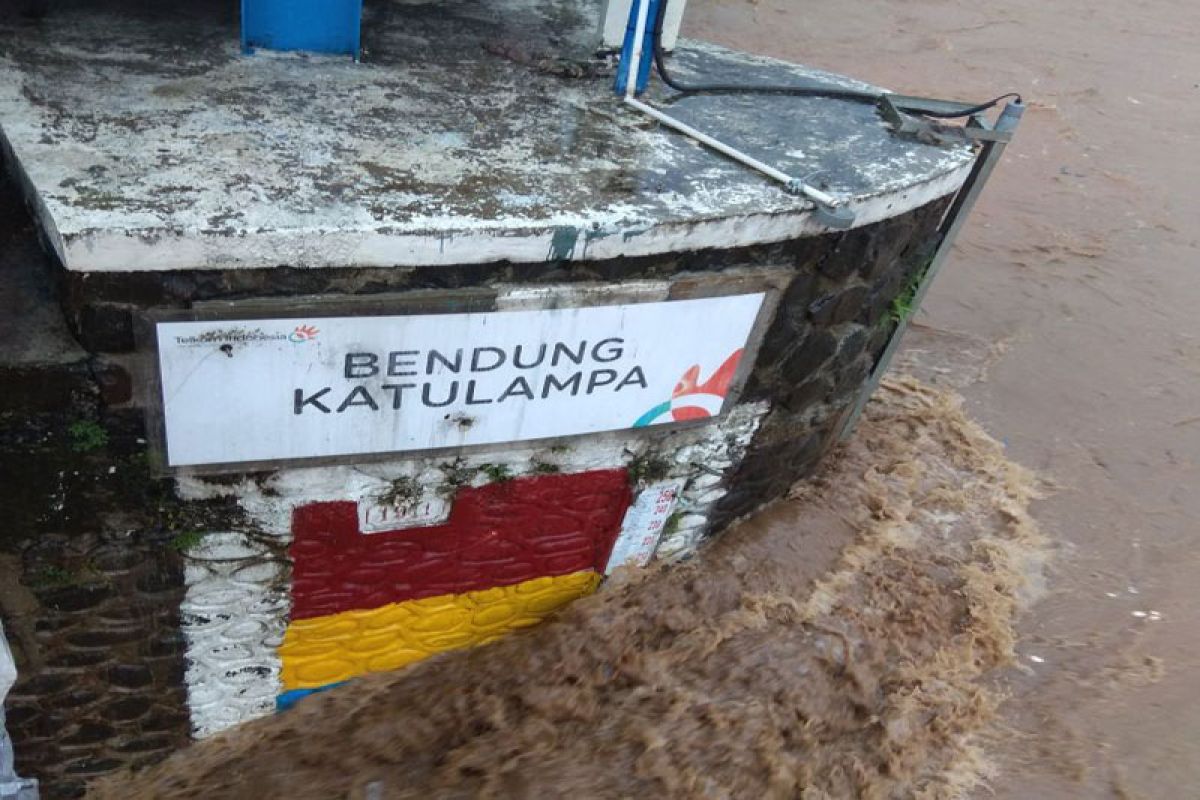 Bendung Katulampa siaga satu banjir