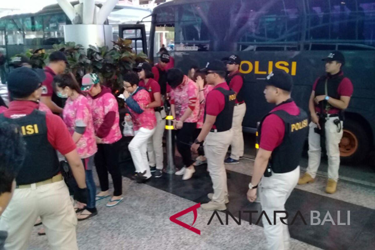 Imigrasi Ngurah Rai deportasi 56 WN Tiongkok dan Taiwan