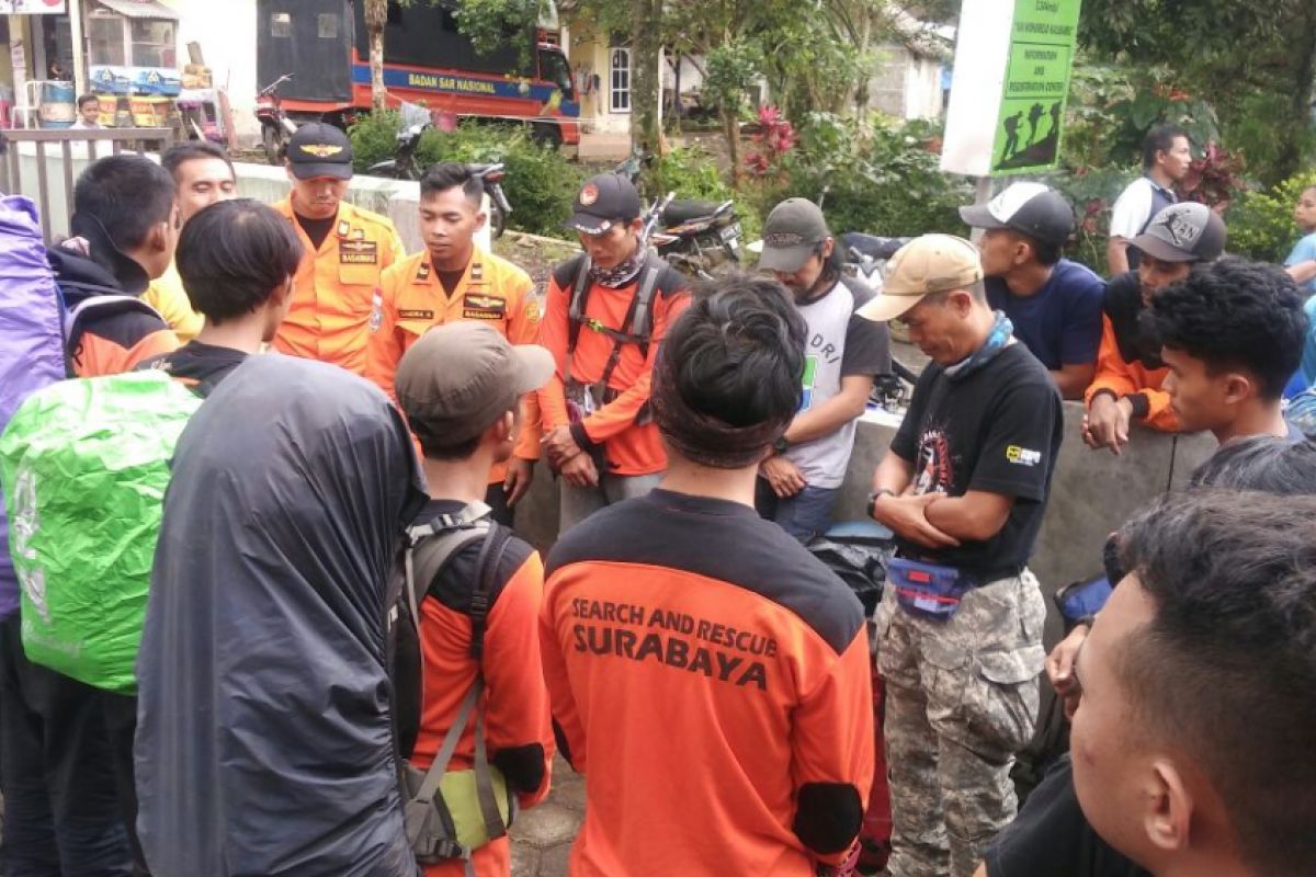 Pendaki Gunung Raung yang Tersesat Ditemukan Tewas