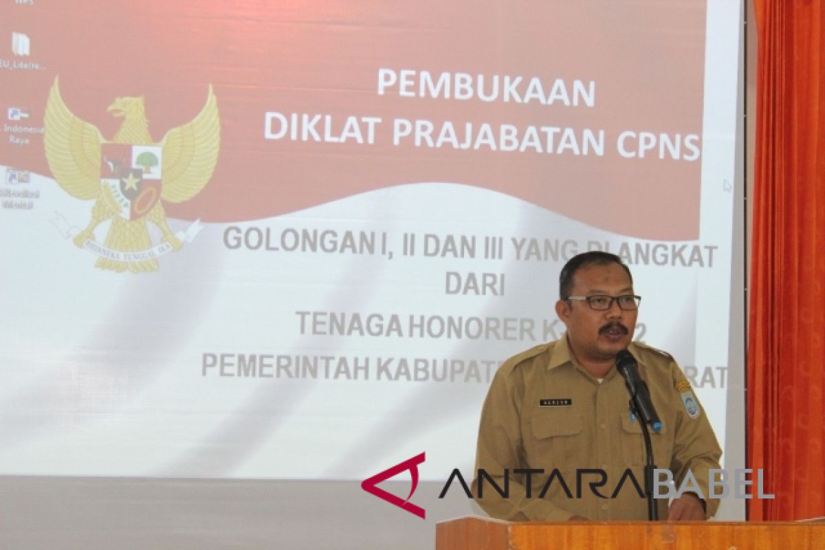 Pemkab Bangka Barat kuatkan semangat pelayanan bidan dan penyuluh