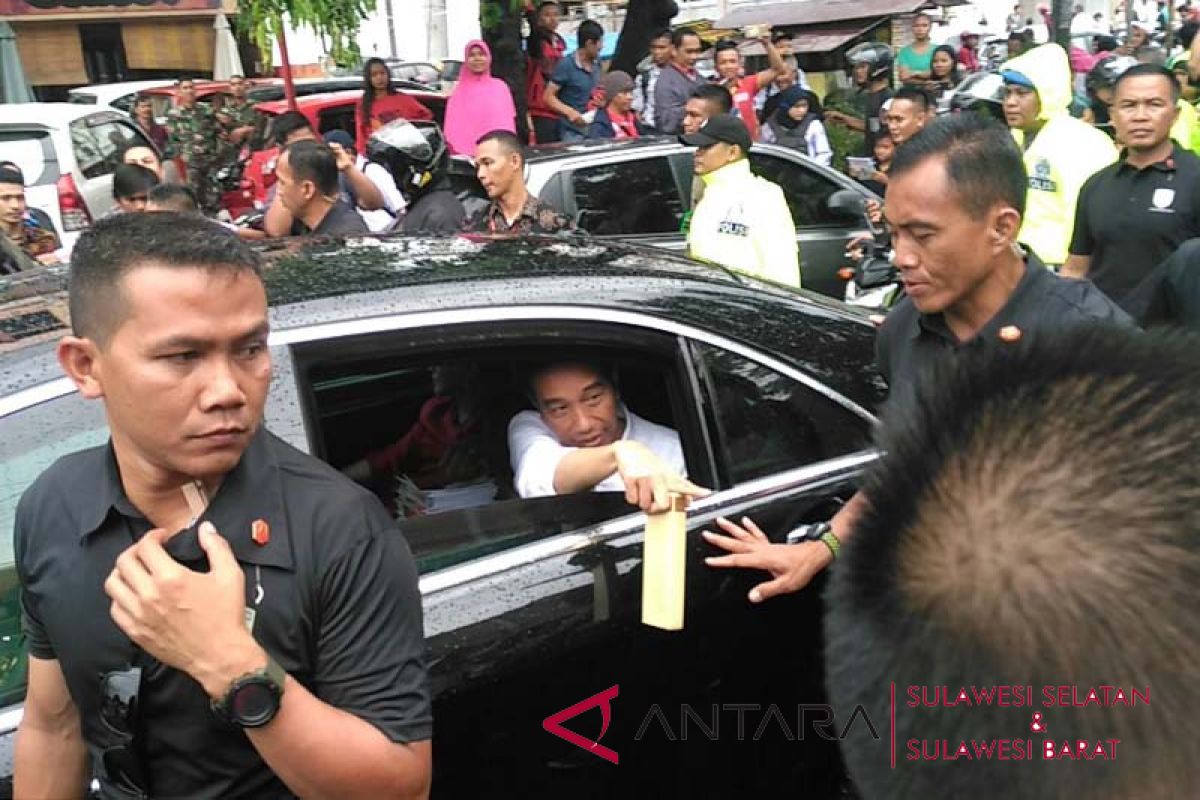 Presiden Jokowi "diserbu" warga Gowa