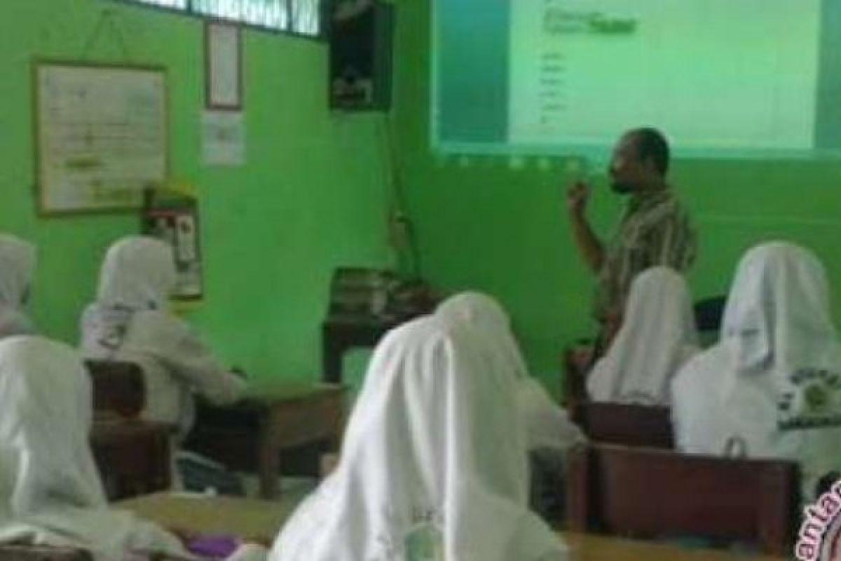 Kanwil Kemenag Riau Persiapkan 45.714 Siswa Madrasah Ikuti UNBK