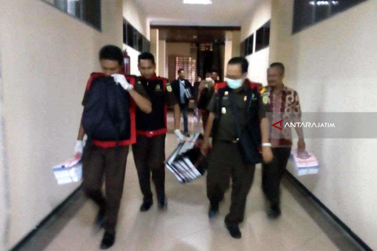 Jaksa Geledah DPRD Jember Terkait Kasus Korupsi Bansos Ternak