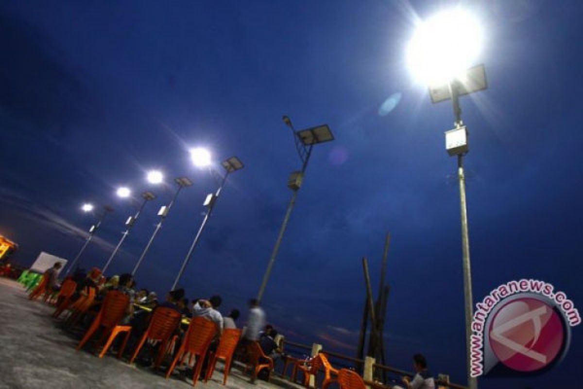 Kementerian ESDM berikan 922 lampu tenaga surya untuk Asmat