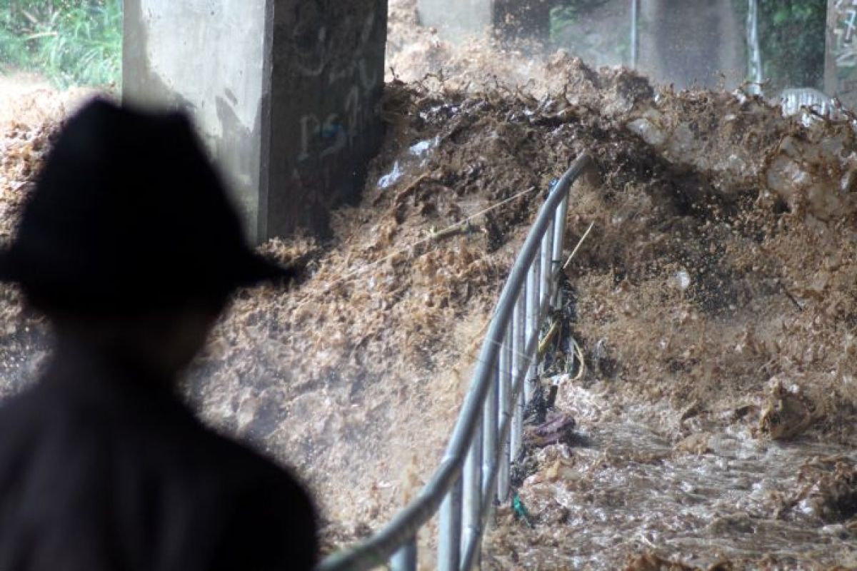 Lima orang tewas akibat banjir di Meksiko