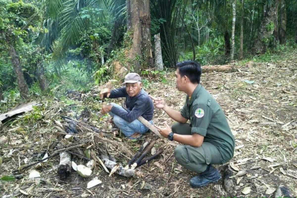 Manggala Agni Muara Teweh patroli cuaca panas