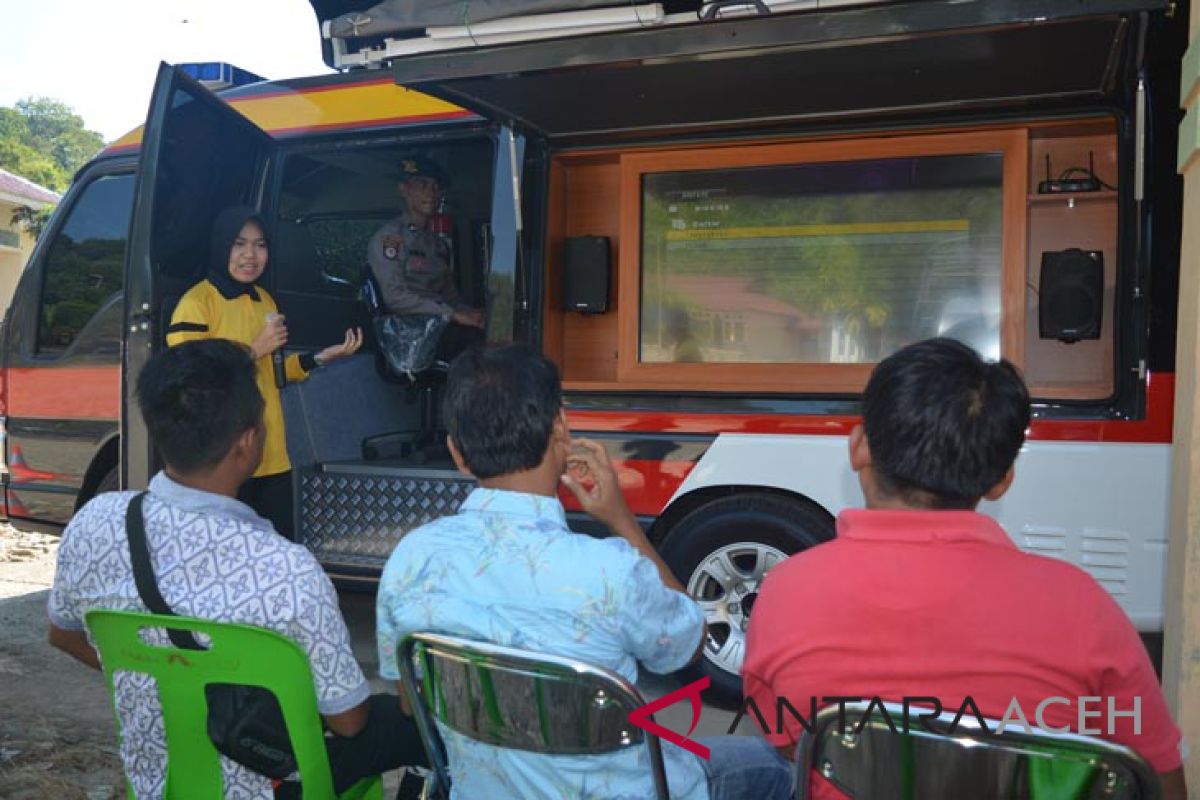 Polres Abdya terima mobil bantuan penyuluhan