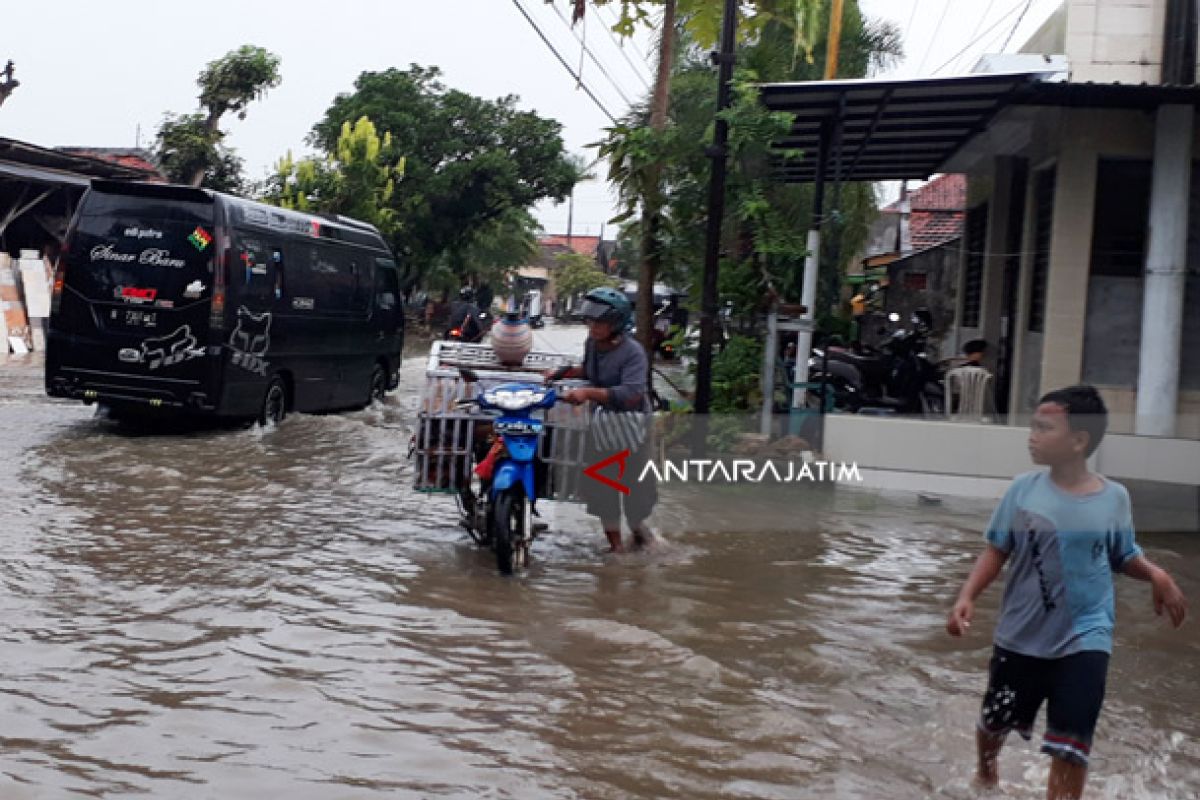 Puluhan Rumah Warga Sumenep Terendam Air