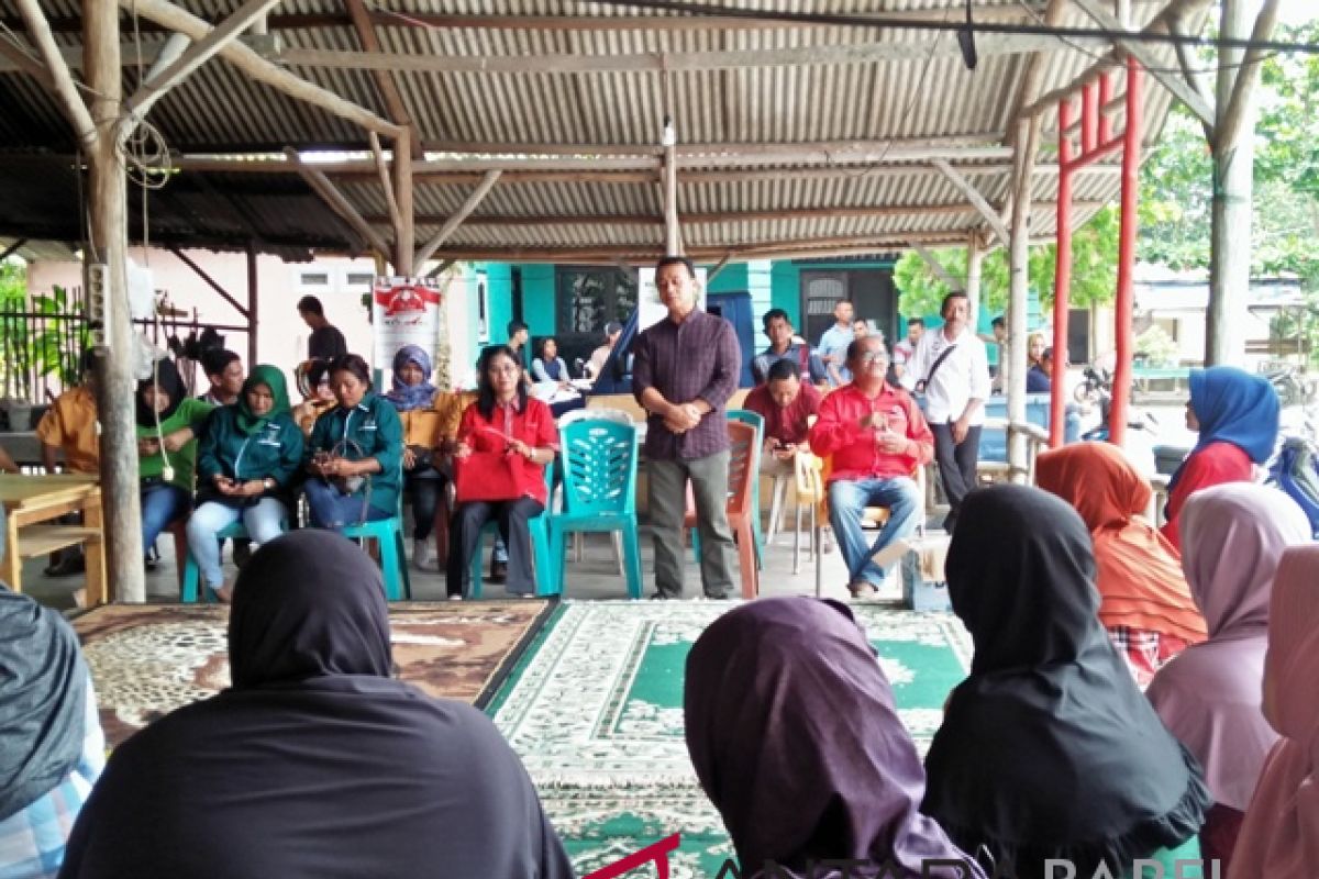 Pasangan Mulya dialog dengan warga Kecamatan Sungailiat
